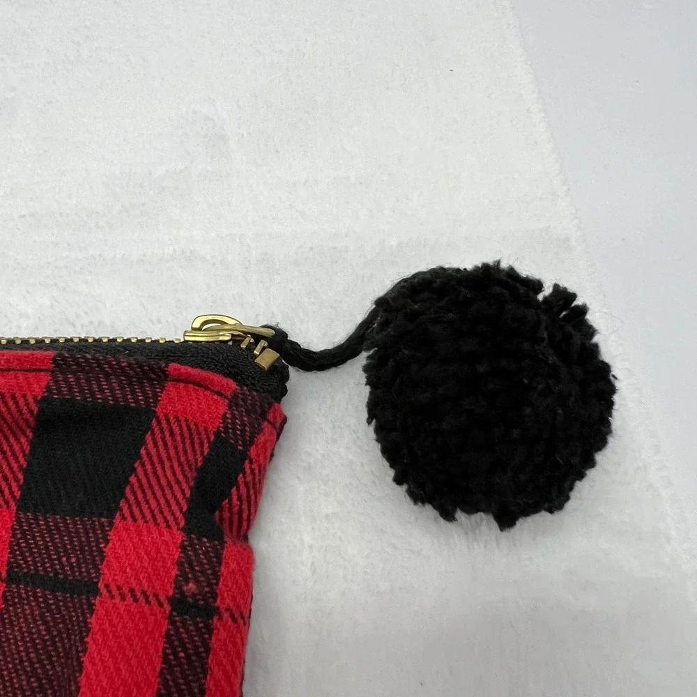 Plaid Pouch Women OS Red‎ Black Flannel Pom-Pom Zipper Clutch Travel Makeup